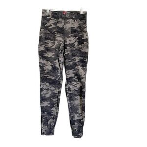 Spanx Womens Stretch Twill Blackwash Camo Cargo Jogger Pants size S
